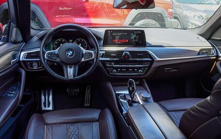 BMW 5 серия, 2019 год, 4 100 000 рублей, 6 фотография