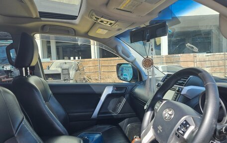 Toyota Land Cruiser Prado 150 рестайлинг 2, 2014 год, 3 400 000 рублей, 3 фотография
