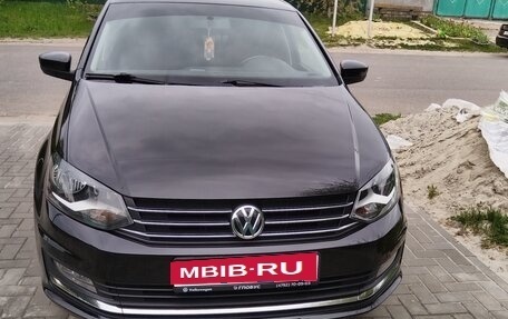 Volkswagen Polo VI (EU Market), 2017 год, 1 350 000 рублей, 1 фотография