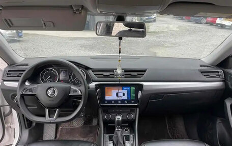 Skoda Superb III рестайлинг, 2021 год, 2 030 000 рублей, 11 фотография