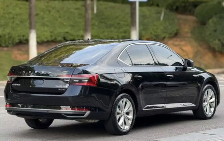 Skoda Superb III рестайлинг, 2021 год, 2 160 000 рублей, 8 фотография