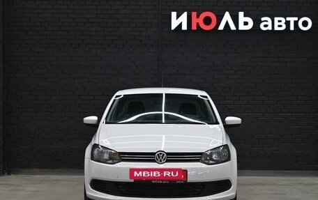 Volkswagen Polo VI (EU Market), 2012 год, 800 000 рублей, 2 фотография