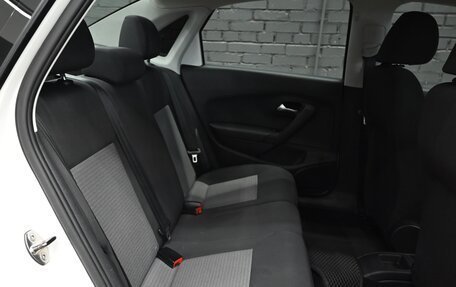 Volkswagen Polo VI (EU Market), 2012 год, 800 000 рублей, 13 фотография