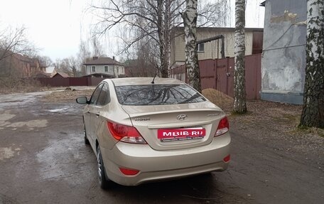 Hyundai Solaris II рестайлинг, 2011 год, 545 000 рублей, 5 фотография