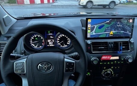 Toyota Land Cruiser Prado 150 рестайлинг 2, 2013 год, 3 200 000 рублей, 2 фотография