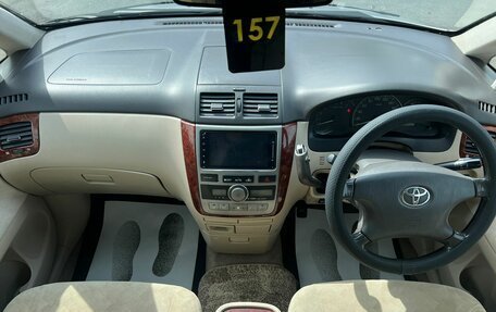Toyota Ipsum II, 2001 год, 849 999 рублей, 14 фотография