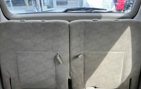 Toyota Ipsum II, 2001 год, 849 999 рублей, 20 фотография