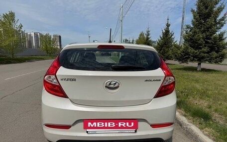 Hyundai Solaris II рестайлинг, 2014 год, 1 200 000 рублей, 2 фотография