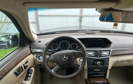 Mercedes-Benz E-Класс, 2010 год, 1 650 000 рублей, 7 фотография