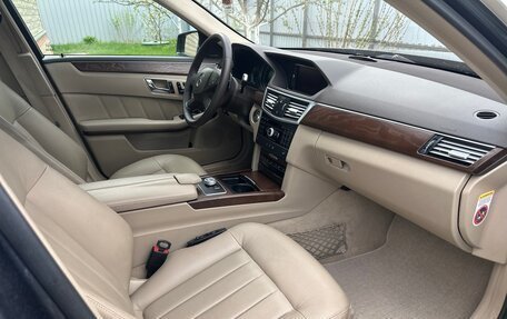 Mercedes-Benz E-Класс, 2010 год, 1 650 000 рублей, 6 фотография