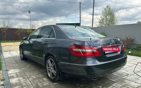 Mercedes-Benz E-Класс, 2010 год, 1 650 000 рублей, 3 фотография