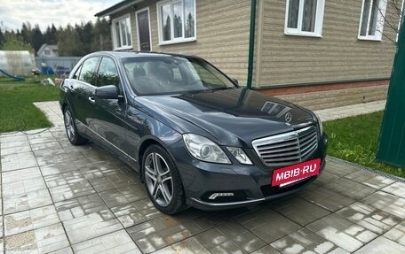 Mercedes-Benz E-Класс, 2010 год, 1 650 000 рублей, 2 фотография