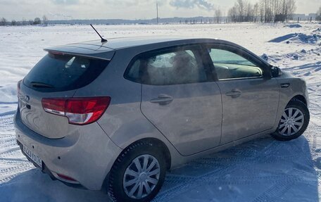 KIA Rio III рестайлинг, 2015 год, 850 000 рублей, 11 фотография