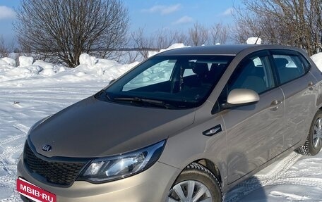 KIA Rio III рестайлинг, 2015 год, 850 000 рублей, 23 фотография