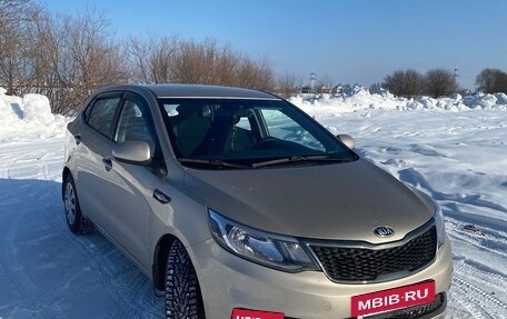KIA Rio III рестайлинг, 2015 год, 850 000 рублей, 25 фотография