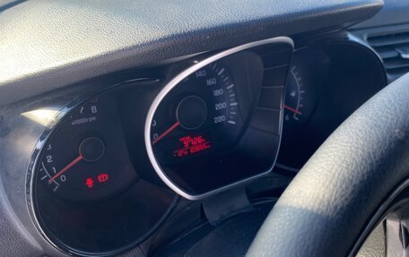 KIA Rio III рестайлинг, 2015 год, 850 000 рублей, 29 фотография