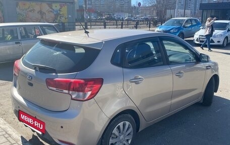 KIA Rio III рестайлинг, 2015 год, 850 000 рублей, 30 фотография