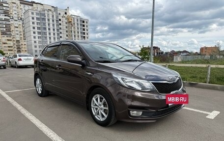 KIA Rio III рестайлинг, 2015 год, 995 000 рублей, 2 фотография