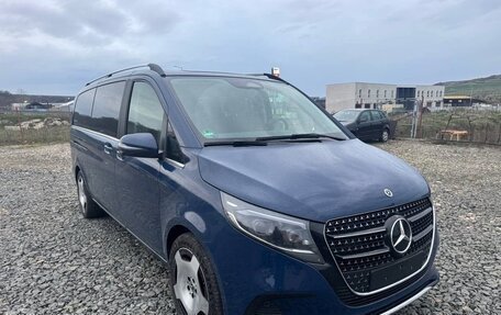 Mercedes-Benz V-Класс, 2025 год, 17 790 000 рублей, 3 фотография