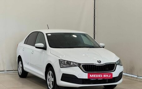 Skoda Rapid II, 2021 год, 1 620 000 рублей, 2 фотография