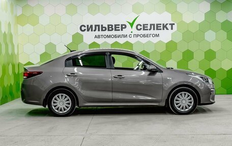 KIA Rio IV, 2018 год, 1 200 000 рублей, 8 фотография