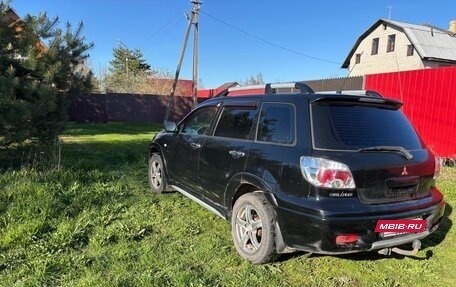 Mitsubishi Outlander III рестайлинг 3, 2007 год, 570 000 рублей, 2 фотография