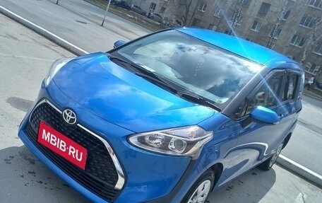 Toyota Sienta II, 2019 год, 1 569 000 рублей, 1 фотография
