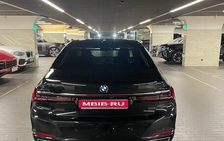 BMW 7 серия, 2019 год, 5 900 000 рублей, 4 фотография