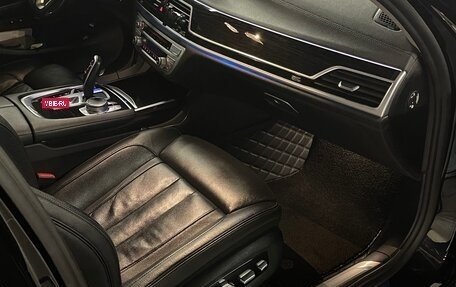 BMW 7 серия, 2019 год, 5 900 000 рублей, 13 фотография