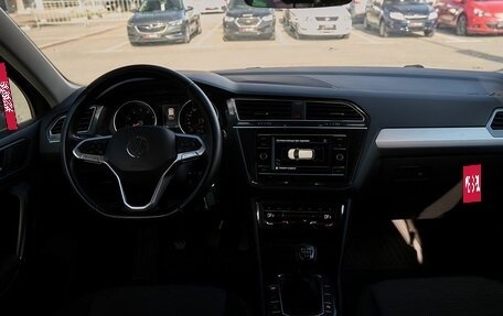 Volkswagen Tiguan II, 2021 год, 2 550 000 рублей, 6 фотография