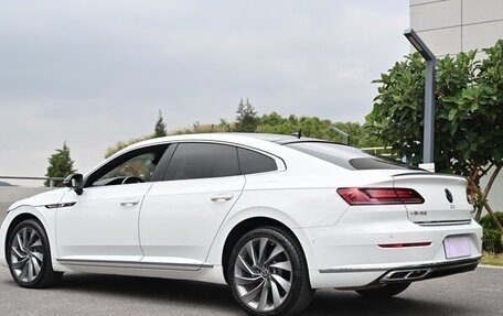 Volkswagen Passat CC, 2022 год, 2 580 000 рублей, 5 фотография