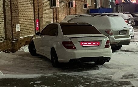 Mercedes-Benz C-Класс, 2013 год, 1 200 000 рублей, 4 фотография