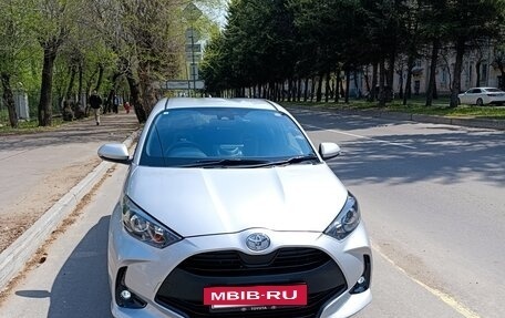 Toyota Yaris, 2020 год, 1 155 000 рублей, 3 фотография