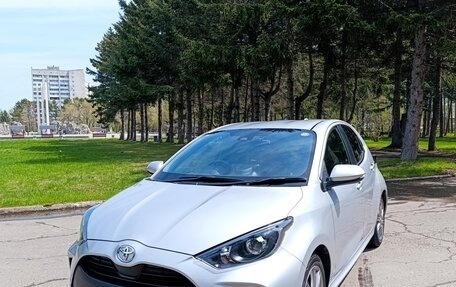 Toyota Yaris, 2020 год, 1 155 000 рублей, 2 фотография