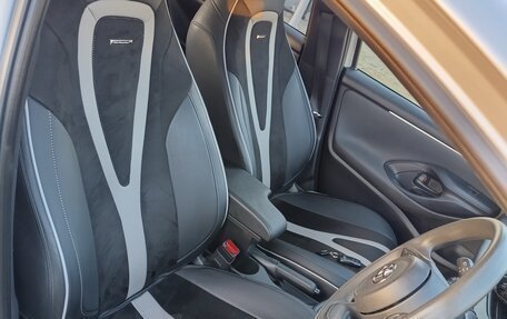 Toyota Yaris, 2020 год, 1 155 000 рублей, 13 фотография