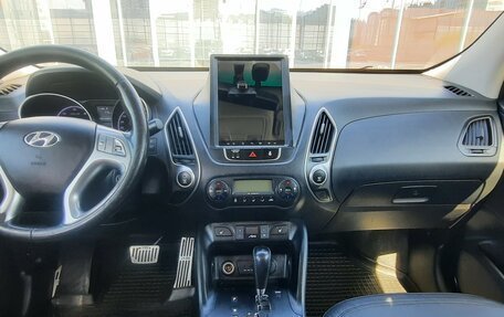 Hyundai ix35 I рестайлинг, 2010 год, 1 100 000 рублей, 12 фотография