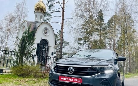 Volkswagen Polo VI (EU Market), 2021 год, 1 250 000 рублей, 1 фотография