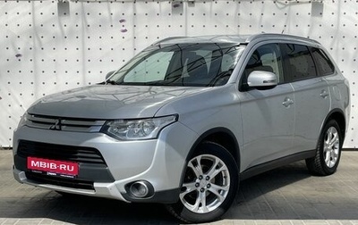 Mitsubishi Outlander III рестайлинг 3, 2014 год, 1 280 000 рублей, 1 фотография
