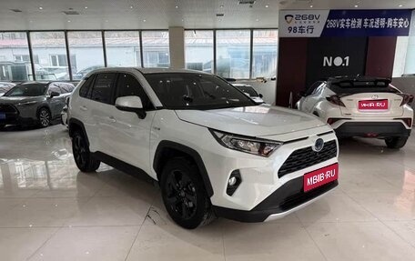 Toyota RAV4, 2021 год, 2 600 005 рублей, 1 фотография