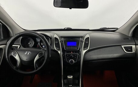 Hyundai i30 II рестайлинг, 2012 год, 750 000 рублей, 12 фотография