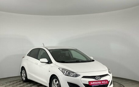 Hyundai i30 II рестайлинг, 2012 год, 750 000 рублей, 3 фотография
