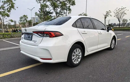 Toyota Corolla, 2022 год, 1 200 000 рублей, 5 фотография