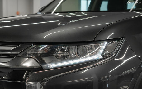 Mitsubishi Outlander III рестайлинг 3, 2018 год, 1 930 000 рублей, 23 фотография