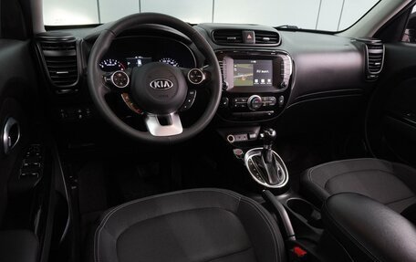 KIA Soul II рестайлинг, 2017 год, 1 450 000 рублей, 6 фотография