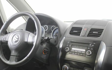 Suzuki SX4 II рестайлинг, 2010 год, 650 000 рублей, 9 фотография