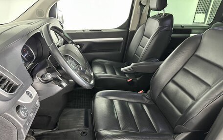 Peugeot Traveller I, 2019 год, 2 777 000 рублей, 12 фотография
