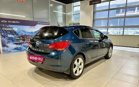 Opel Astra J, 2010 год, 640 000 рублей, 4 фотография
