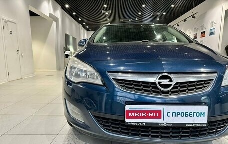 Opel Astra J, 2010 год, 640 000 рублей, 9 фотография