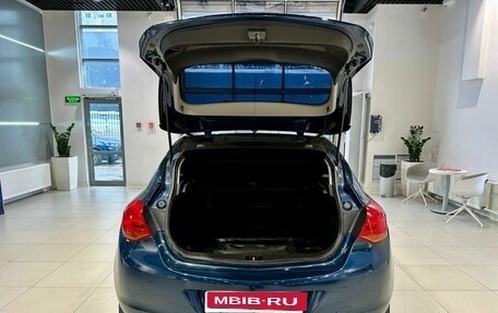 Opel Astra J, 2010 год, 640 000 рублей, 6 фотография