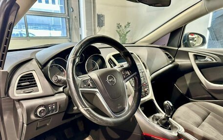 Opel Astra J, 2010 год, 640 000 рублей, 12 фотография